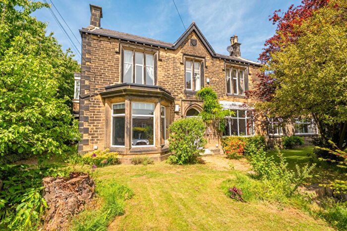 2 Bedroom Flat For Sale In Pasture Lane, Chapel Allerton, Leeds, LS7
