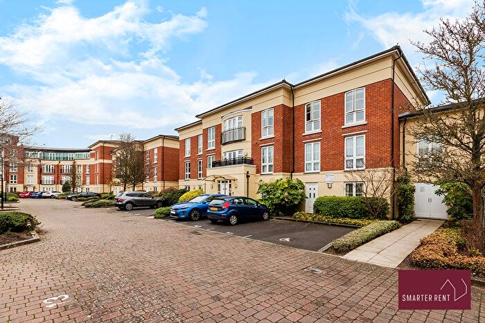 3 Bedroom Flat To Rent In Trevelyan Court, Windsor, SL4