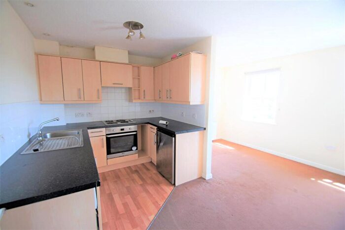 2 Bedroom Apartment To Rent In Eden Court, Fallowfield, M14