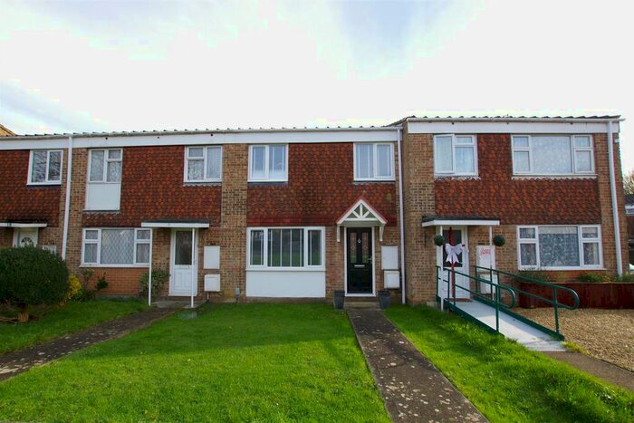 3 Bedroom Terraced House To Rent In Mackenzie Close, Liden, Swindon, SN3