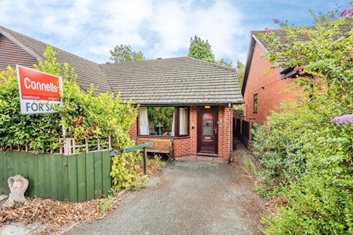 2 Bedroom Terraced Bungalow For Sale In Queens Hill Gardens, Hereford, HR4