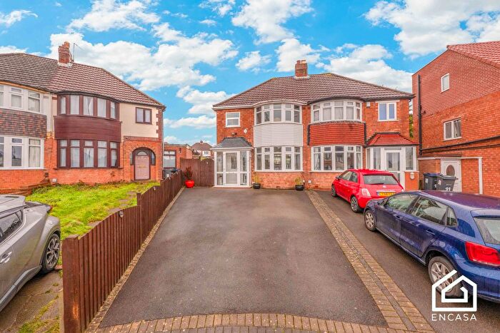 3 Bedroom Semi Detached House For Sale In Petworth Grove, South Yardley, B26