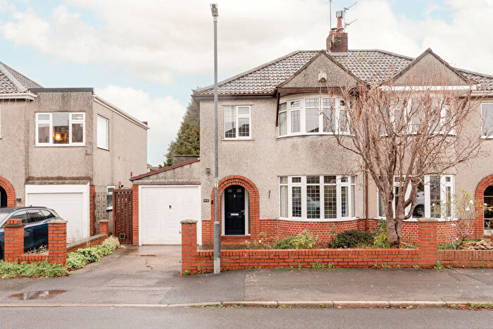 3 Bedroom Semi Detached House For Sale In Woodside Road, Downend, BS16