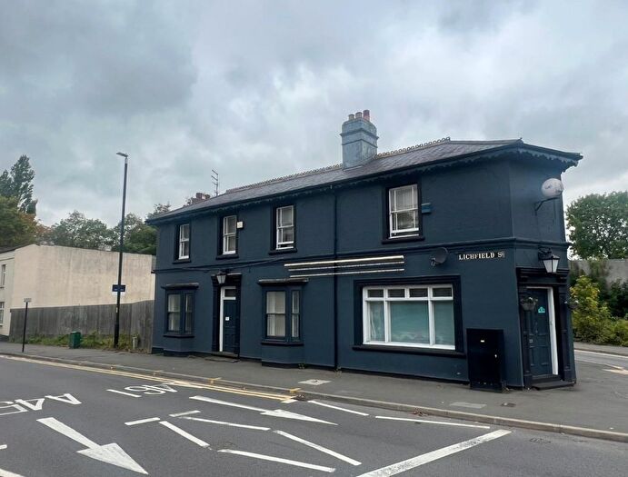 2 Bedroom Flat To Rent In Lichfield Street, Walsall, West Midlands, WS4