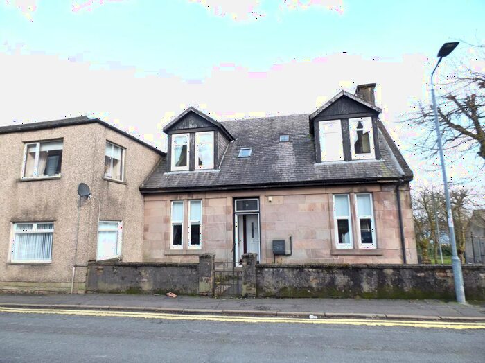 3 Bedroom Flat To Rent In A Royal Street, Gourock, PA19