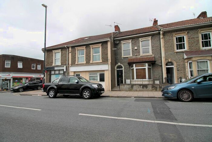 2 Bedroom Property To Rent In Two Mile Hill Road, Kingswood, Bristol, BS15