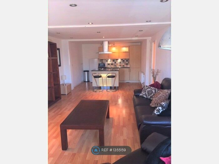 2 Bedroom Flat To Rent In Wellington Road, Withington, Manchester, M20