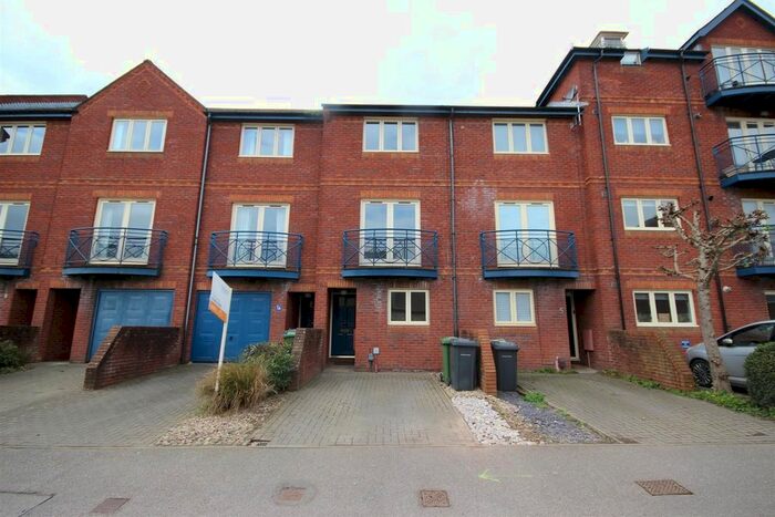 4 Bedroom Town House To Rent In Maritime Court, Haven Banks, Exeter, EX2