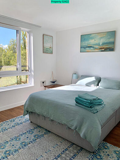 1 Bedroom Apartment For Sale In Blondin Way, London, SE16