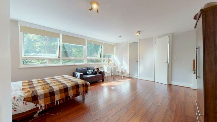 Studio To Rent In Hornsey Lane, N6