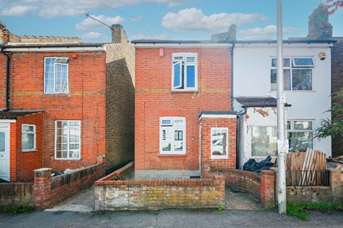 2 Bedroom Terraced House To Rent In Maybank Road, Woodford Green, Essex, E18