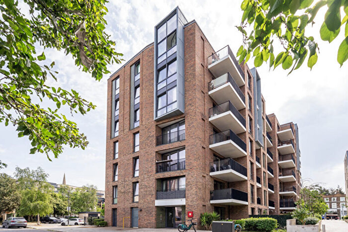 1 Bedroom Flat For Sale In Cambridge Road, London, NW6