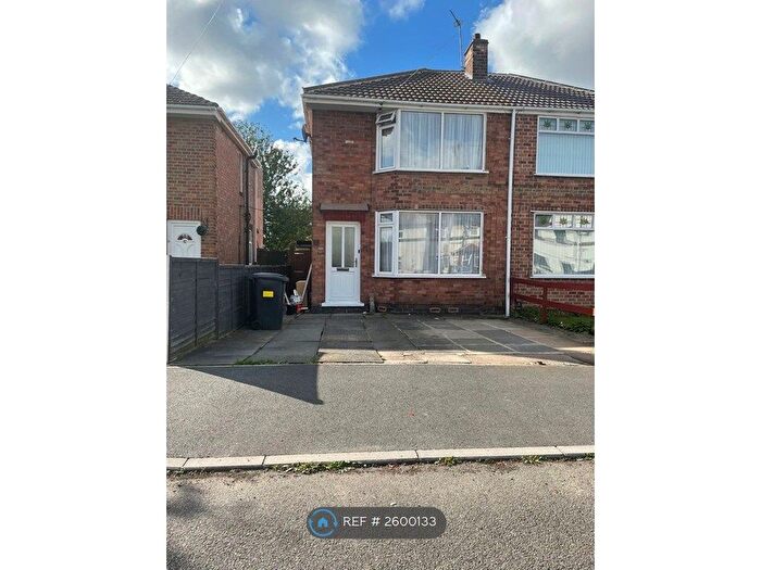 3 Bedroom Semi-Detached House To Rent In Bottleacre Lane, Loughborough, LE11