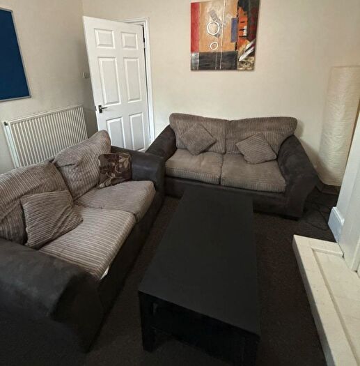 3 Bedroom Terraced House To Rent In Eldon Road, Birmingham, B16