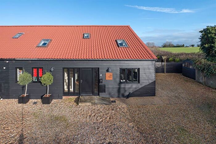 4 Bedroom Semi-Detached House For Sale In The Finches, Bridges Close, St. Nicholas At Wade, Birchington, CT7