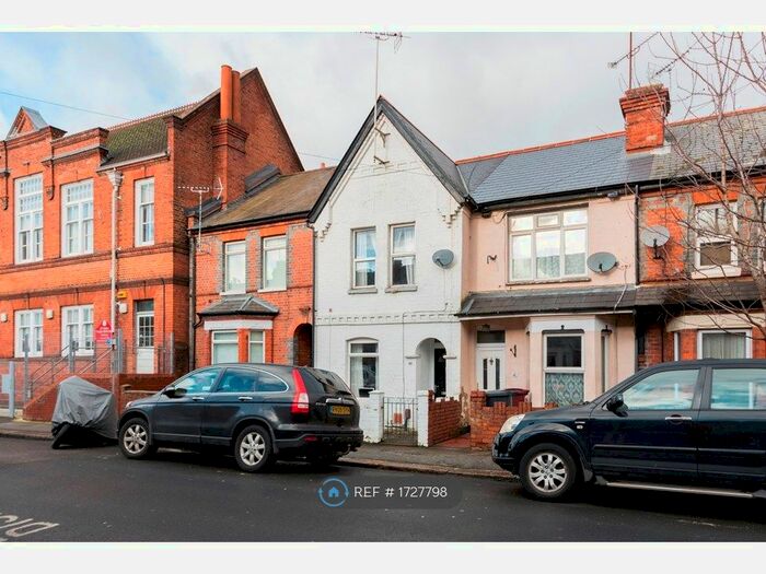 2 Bedroom Terraced House To Rent In Swansea Road, Reading, RG1