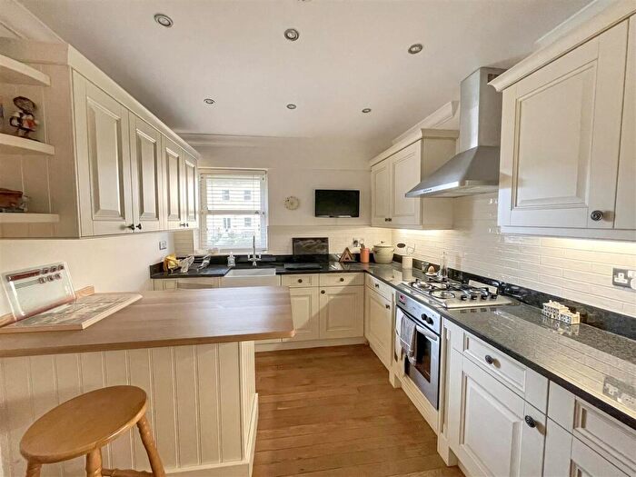 2 Bedroom Semi-Detached Bungalow For Sale In High Street, Mickleton, GL55