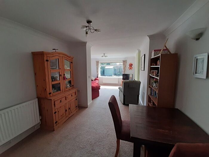 2 Bedroom Semi-Detached Bungalow For Sale In George Street, Bedford, Clapham, MK41