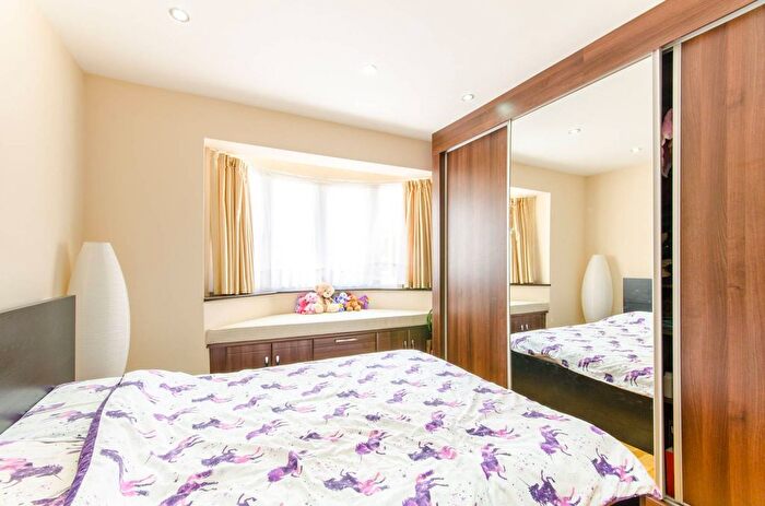 1 Bedroom Flat To Rent In Ivy Road, Southgate, London, N14