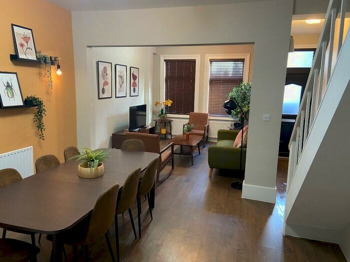 3 Bedroom House To Rent In Cissbury Road, London, N15