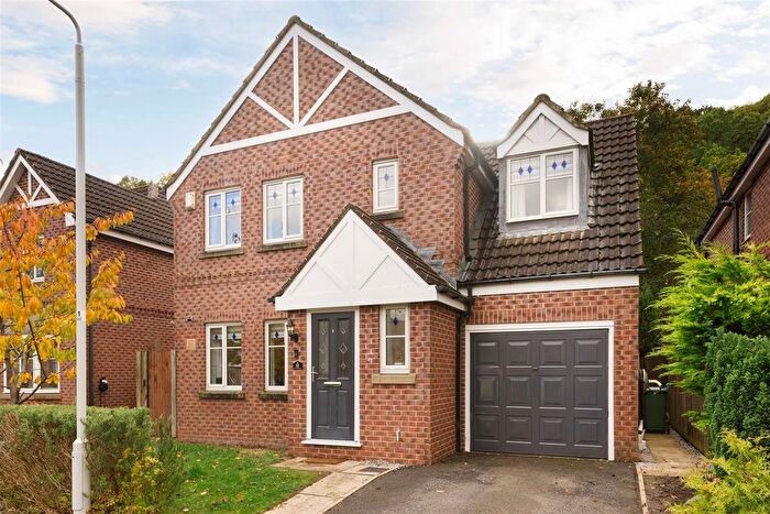 4 Bedroom Detached House For Sale In Boothroyd Drive, Meanwood, LS6