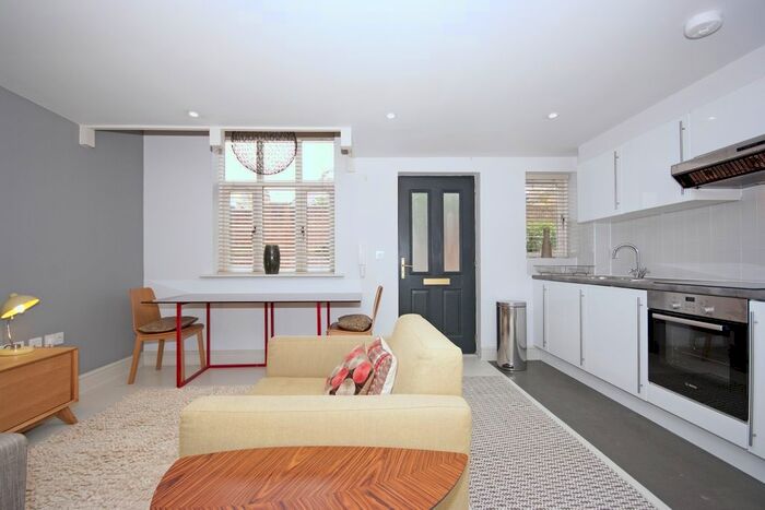 1 Bedroom Flat To Rent In Kings Cross Road, Oxford, OX2