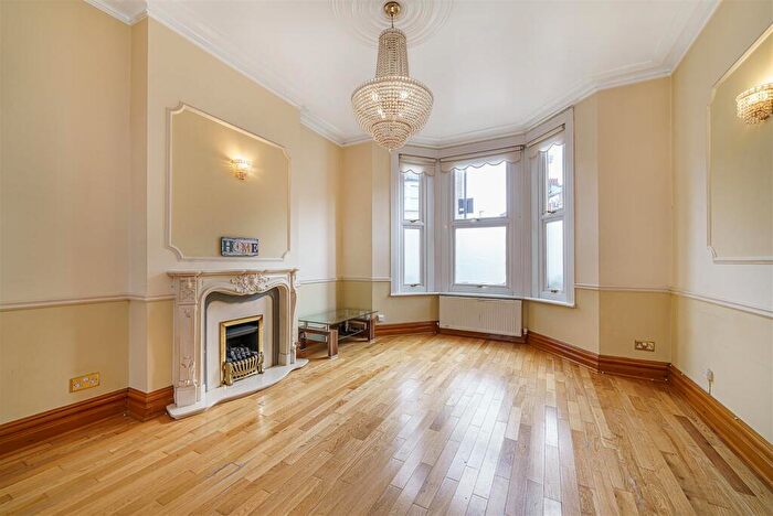 3 Bedroom Terraced House To Rent In Harpenden Road, West Norwood, SE27