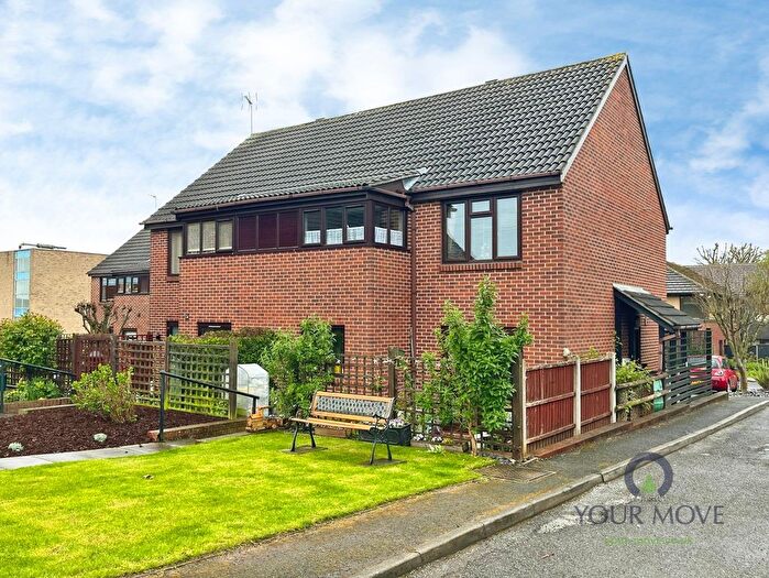1 Bedroom Flat For Sale In Cedar Park, Queens Drive, Ilkeston, Derbyshire, DE7