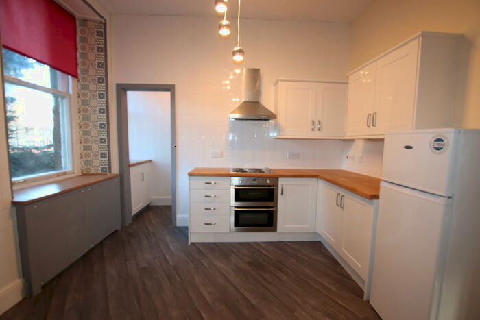 2 Bedroom Flat To Rent In Lytton Street, West End, Dundee., DD2