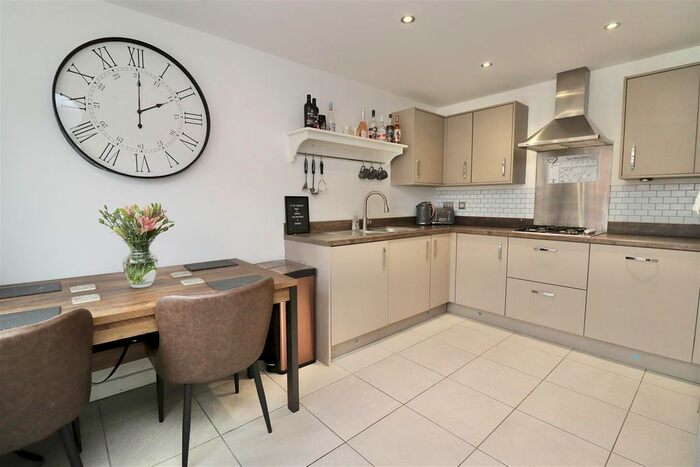 3 Bedroom Semi-Detached House For Sale In Barley Avenue, Pocklington, York, YO42