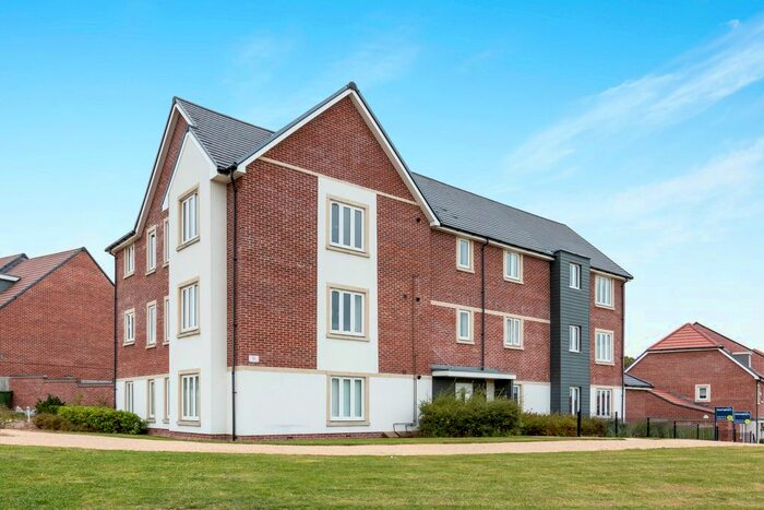 2 Bedroom Flat To Rent In St. Catherine Road, Basingstoke, RG24