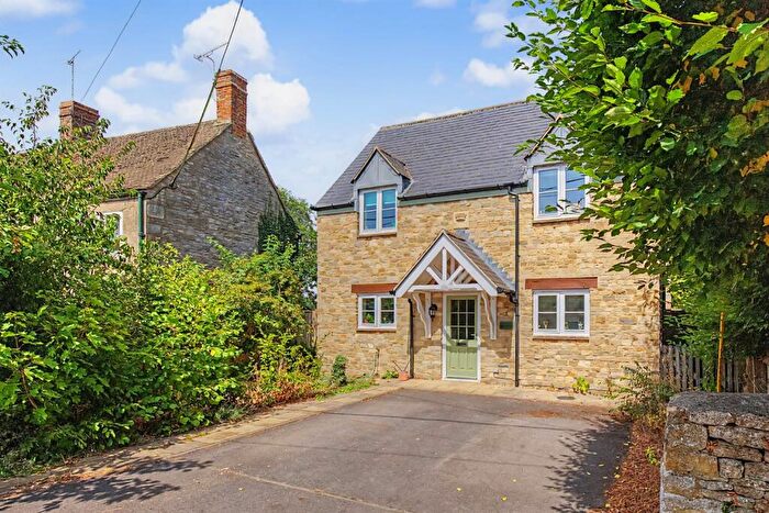 3 Bedroom Detached House To Rent In Long Hanborough, Millwood End, OX29