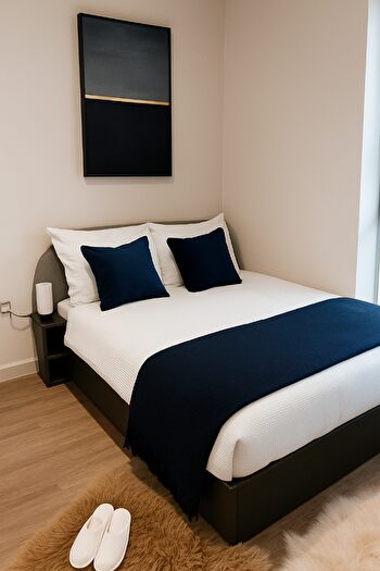 Studio To Rent In Clarence Street, Kingston Upon Thames, Surrey, KT1