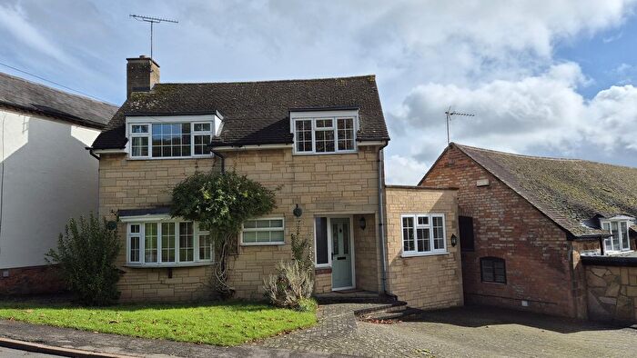 4 Bedroom Detached House For Sale In High Street, Napton On The Hill, CV47
