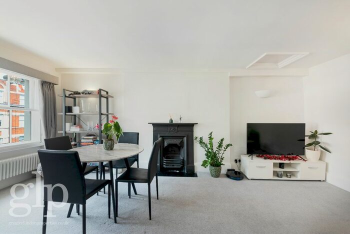 1 Bedroom Flat To Rent In Southampton Row, London, Greater London, WC1B