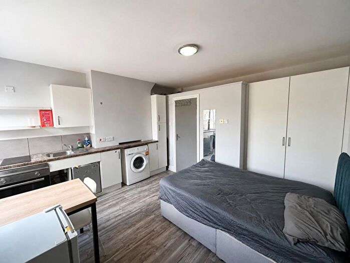 Studio To Rent In Cecil Road, London, NW10