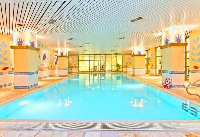 2 Bedroom Flat To Rent In The Whitehouse Apartments, Belverder Road, Waterloo Bridge, London, SE1