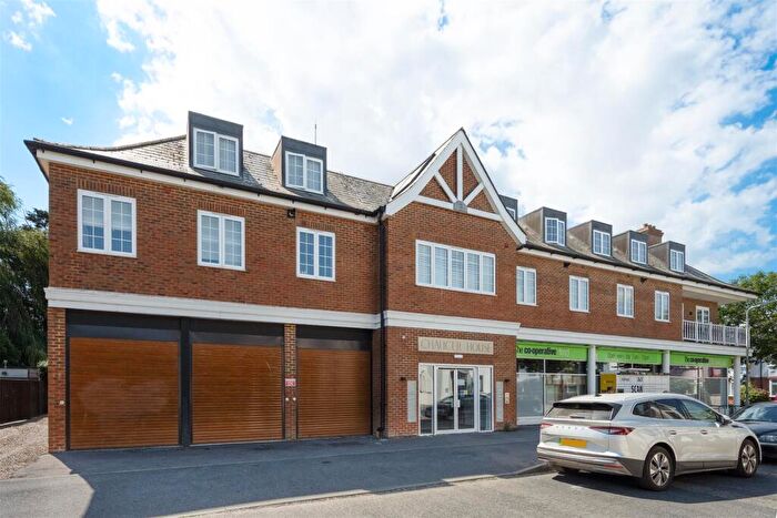 2 Bedroom Apartment For Sale In Wheatley Road, Whitstable, CT5