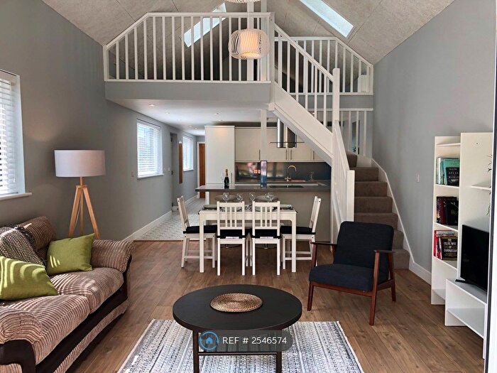 2 Bedroom Detached House To Rent In Dove House, Oxford, OX2