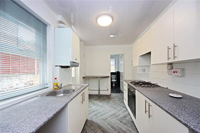 2 Bedroom Flat For Sale In Northbourne Street, Gateshead, NE8