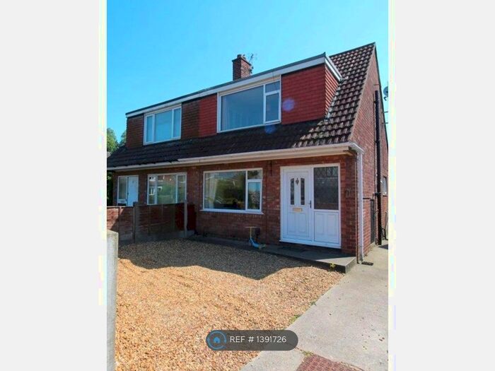 3 Bedroom Semi-Detached House To Rent In Douglas Close, Bamber Bridge, Preston, PR5