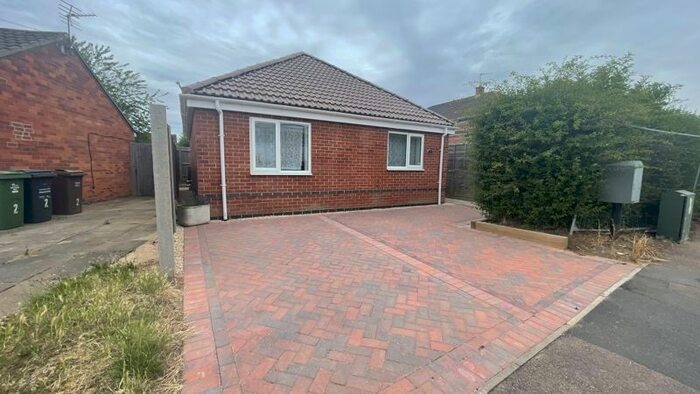 2 Bedroom Detached Bungalow To Rent In Longcliffe Road, Shepshed, Loughborough, LE12