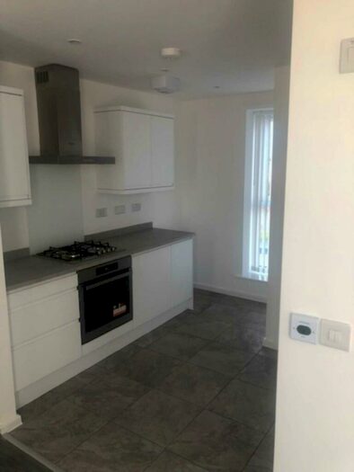 2 Bedroom Apartment To Rent In St.Marys Way - Rent To Buy, L7