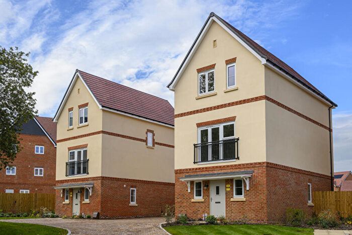 4 Bedroom Detached House For Sale In Abbey Barn Lane, High Wycombe, HP10