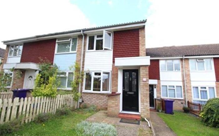 2 Bedroom House To Rent In Keats Way, Hitchin, SG4