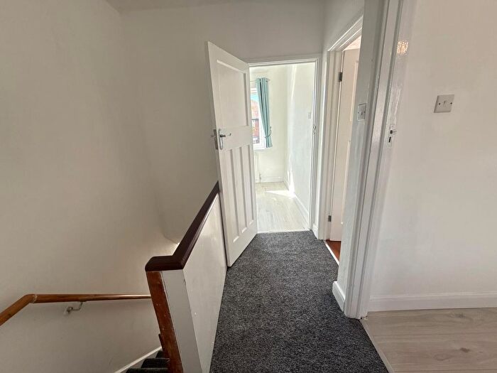 4 Bedroom Terraced House To Rent In George V Way, Perivale, London, Greater London, UB6