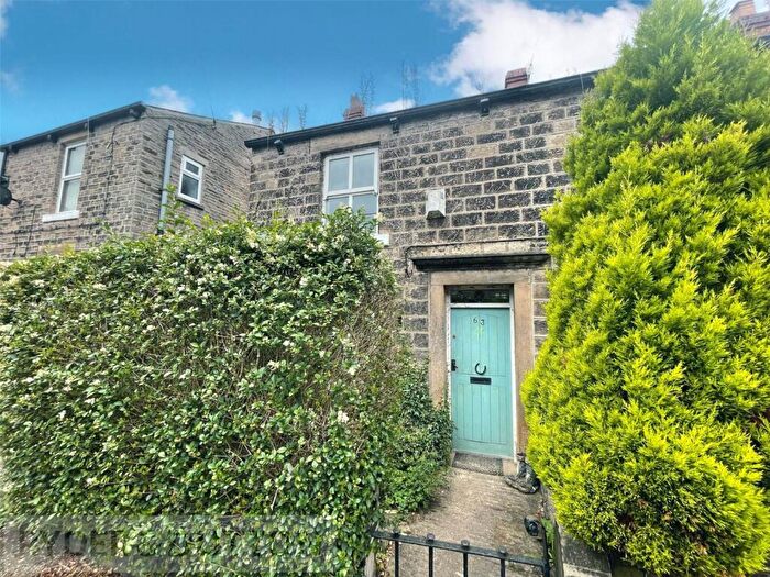 2 Bedroom Terraced House To Rent In Cottage Lane, Glossop, Derbyshire, SK13