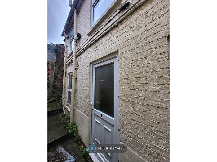 1 Bedroom Terraced House To Rent In High Street, Bedford, MK40