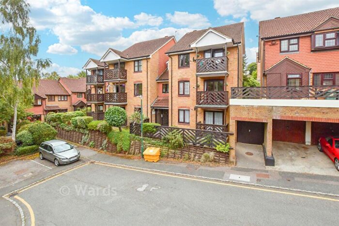 1 Bedroom Apartment For Sale In St. Anne's Court, Maidstone, Kent, ME16