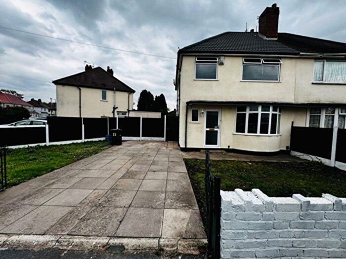 3 Bedroom End Of Terrace House To Rent In Marmion Grove, Dudley, DY1